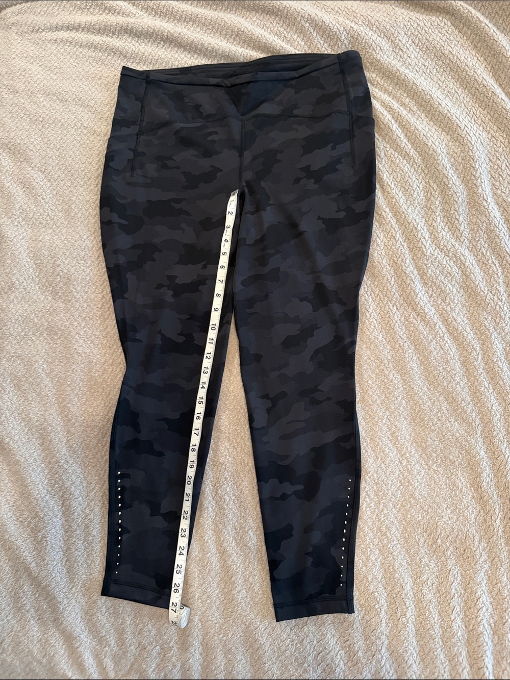 Lululemon Black Camo Fast and Free High-rise 7 Pocket Leggings - Sz 18